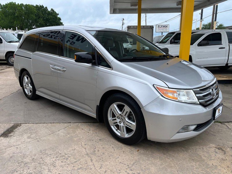 Used 2013 Honda Odyssey Touring image 3