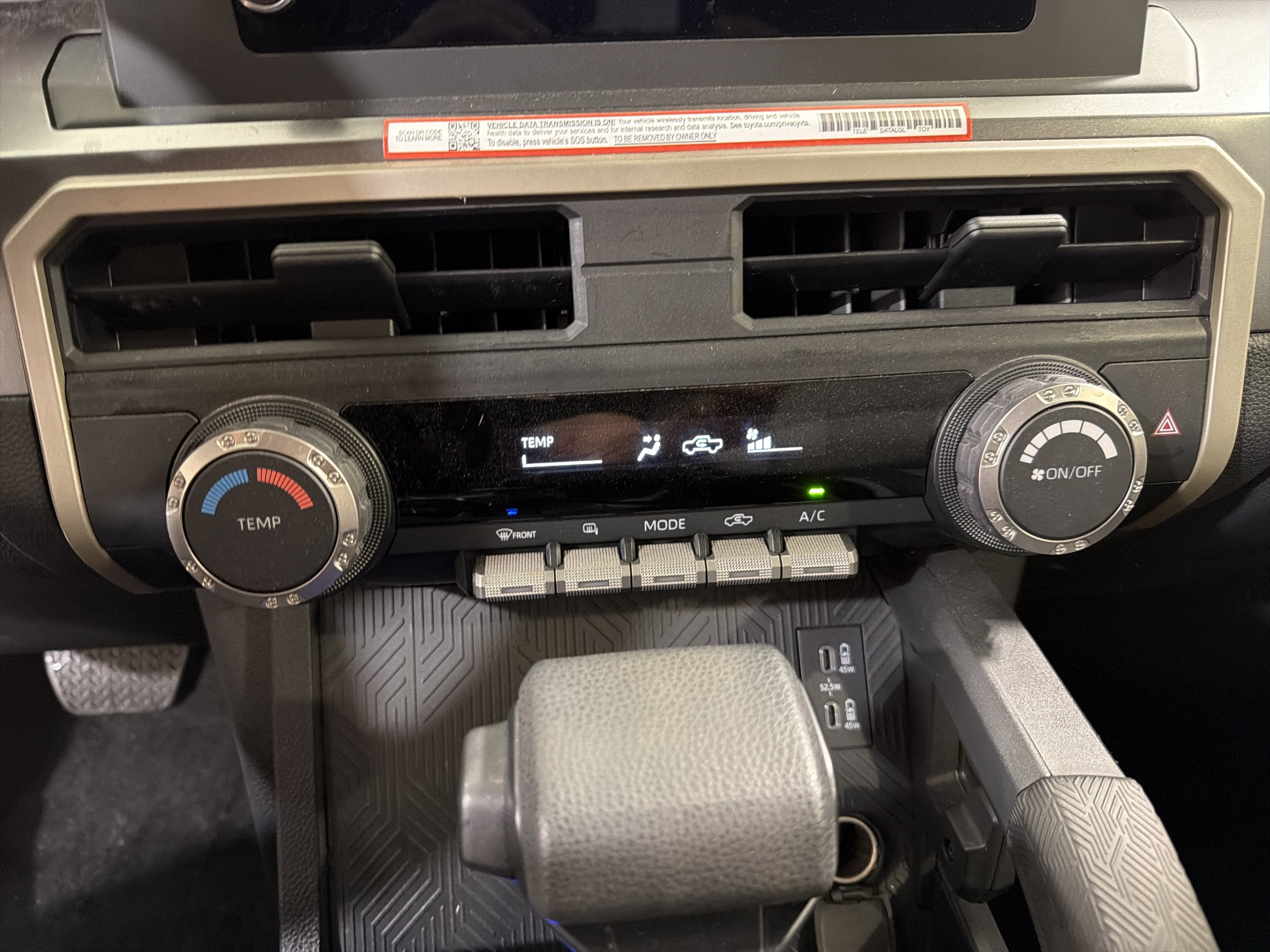 Used 2025 Toyota Tacoma SR5 AWD/4WD image 17