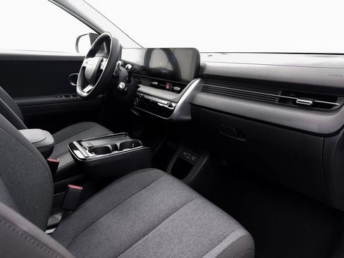 New 2026 Hyundai Ioniq 5 SE AWD/4WD image 15