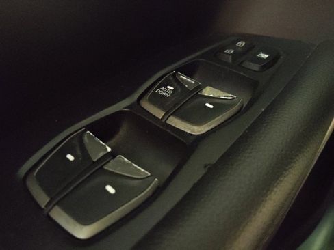 Used 2018 Hyundai Santa Fe Sport FWD image 27