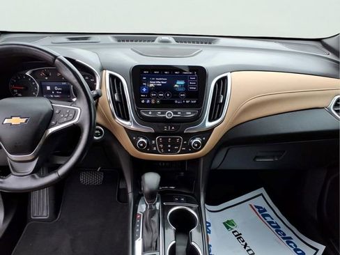 Used 2022 Chevrolet Equinox Premier AWD/4WD image 13