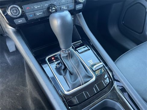 Used 2022 Jeep Compass Limited image 19