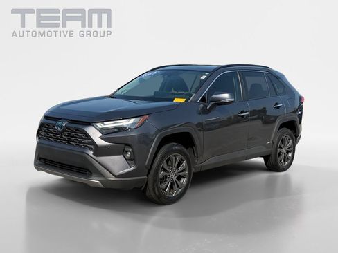 Used 2023 Toyota RAV4 Limited AWD/4WD image 3