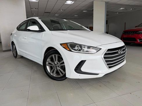 Used 2018 Hyundai Elantra SEL image 2