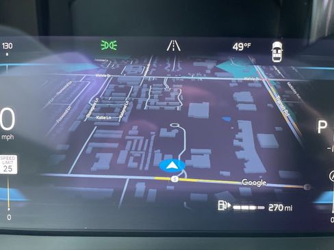 Certified 2023 Volvo XC40 B5 Plus w/ Protection Package Premier image 32