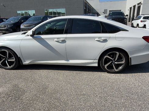 Used 2020 Honda Accord Sport image 11