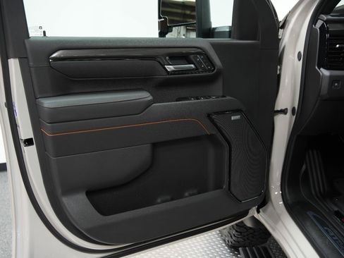 New 2026 GMC Sierra 2500 AT4 w/ AT4 Premium Plus Package AWD/4WD image 24