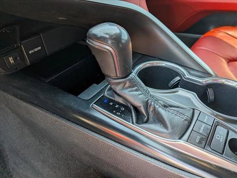Used 2019 Toyota Camry XSE FWD image 12