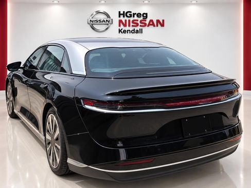 Used 2022 Lucid Air Grand Touring AWD/4WD image 2