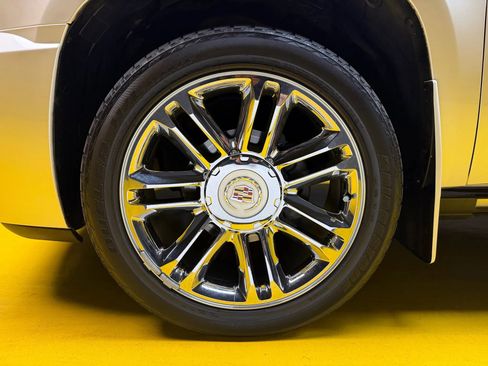 Used 2012 Cadillac Escalade Platinum image 10