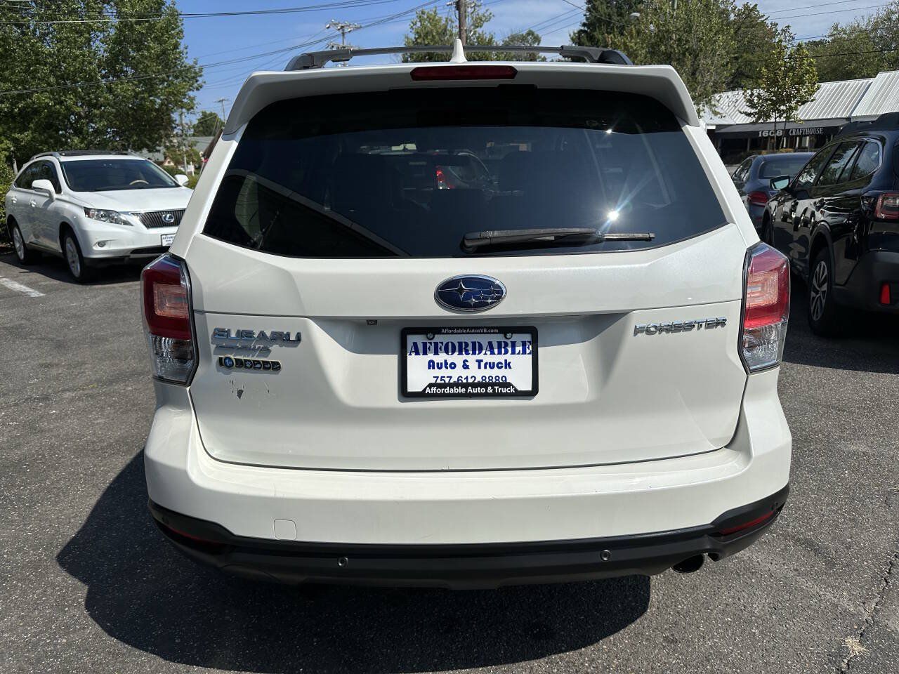 Used 2018 Subaru Forester 2.5i Touring AWD/4WD image 9