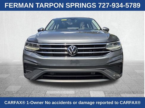 Used 2023 Volkswagen Tiguan SE FWD image 2
