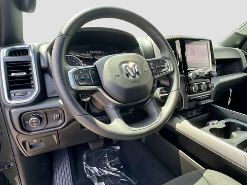 New 2026 RAM 1500 Express AWD/4WD image 11