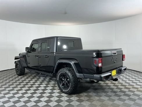 Used 2021 Jeep Gladiator Sport AWD/4WD image 6