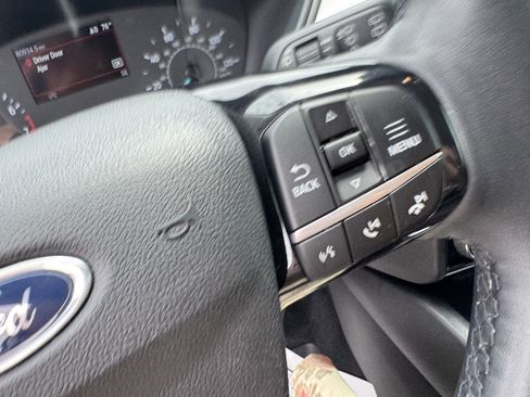Used 2022 Ford Escape SE w/ SE Sport Appearance Package FWD image 17