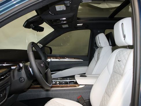 New 2026 Cadillac Escalade Platinum Sport image 6