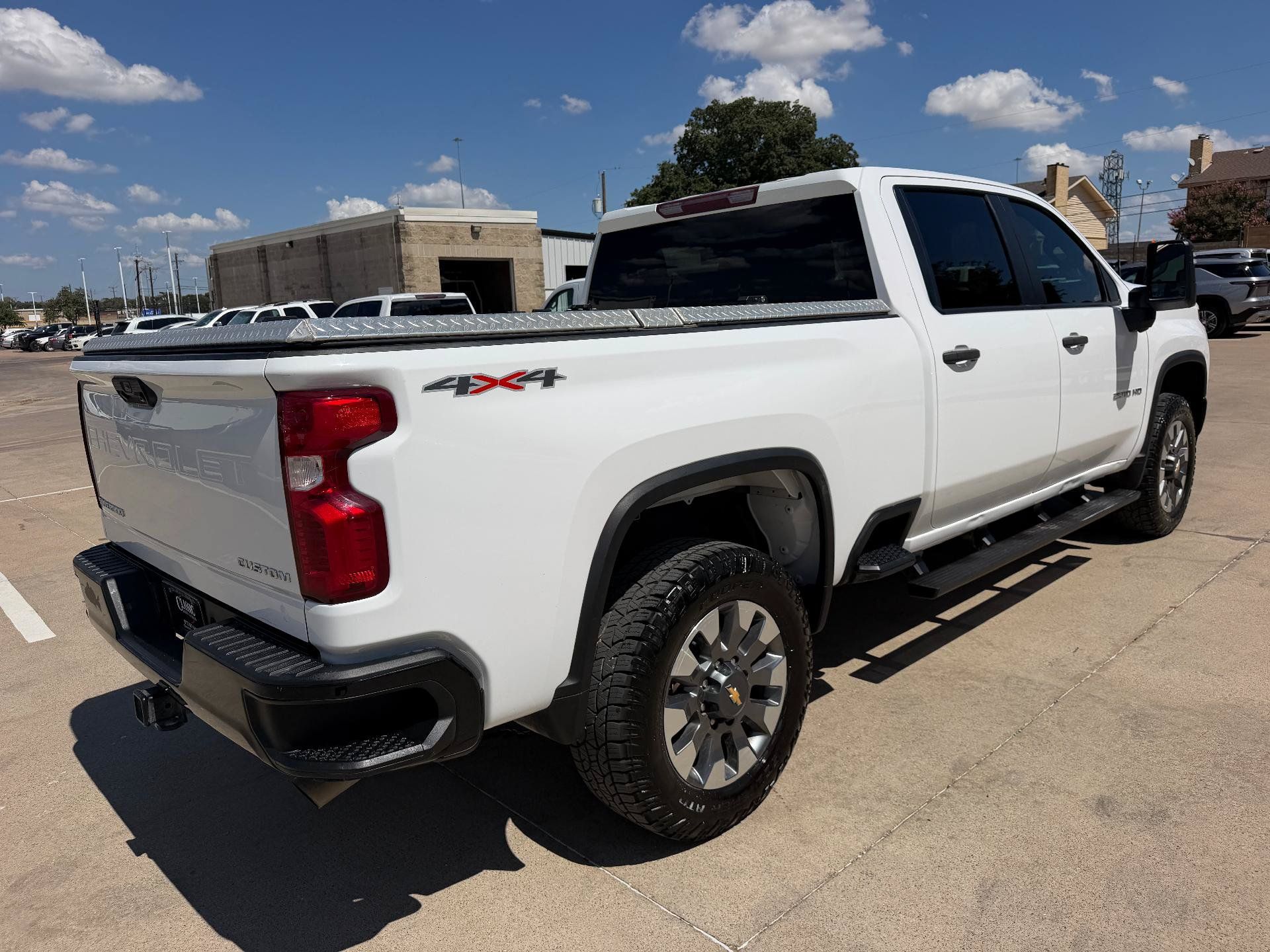 Used 2022 Chevrolet Silverado 2500 Custom w/ Custom Convenience Package AWD/4WD image 6