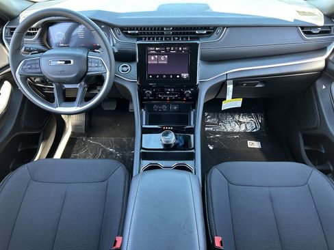 New 2026 Jeep Grand Cherokee Laredo X image 13