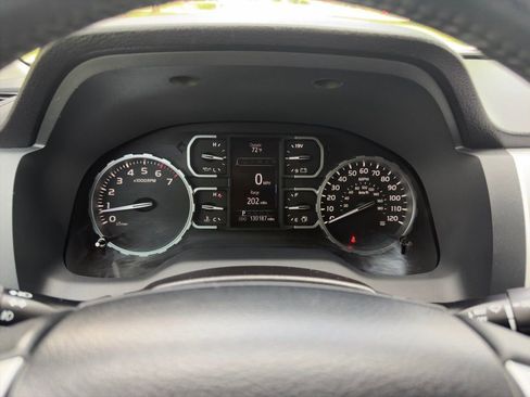 Used 2019 Toyota Tundra Limited w/ Limited Premium Package AWD/4WD image 14