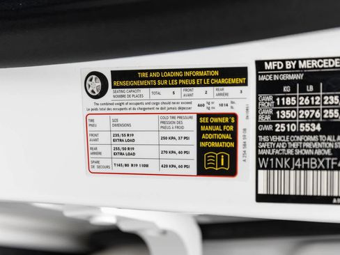 Used 2026 Mercedes-Benz GLC 300 4MATIC image 33