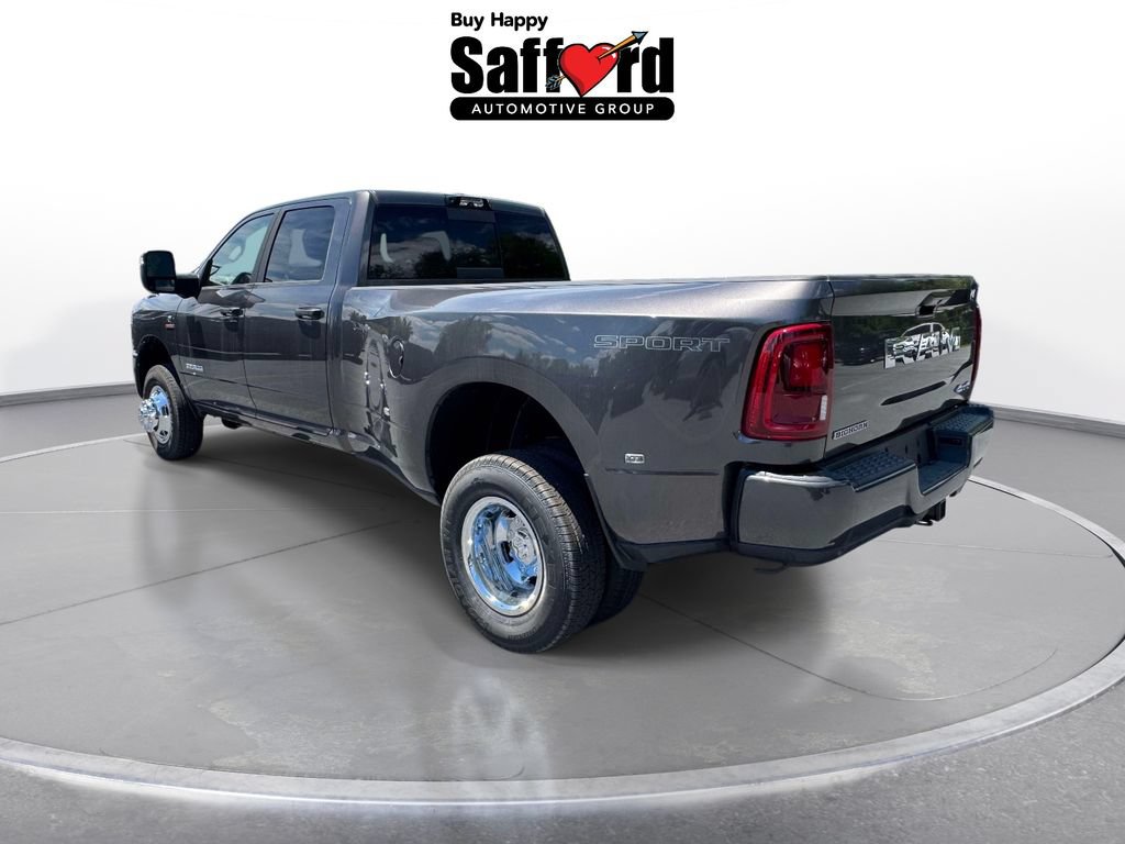 New 2026 RAM 3500 Big Horn AWD/4WD image 5