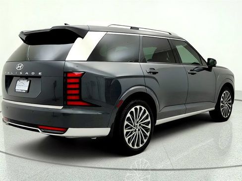 Used 2026 Hyundai Palisade Calligraphy FWD image 5