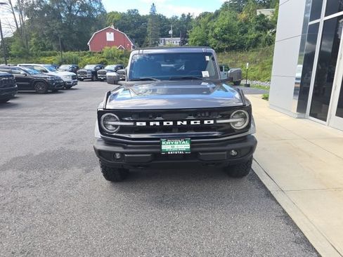 Used 2022 Ford Bronco Outer Banks AWD/4WD image 2