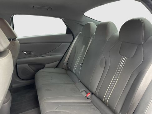 Used 2025 Hyundai Elantra Sport FWD image 36