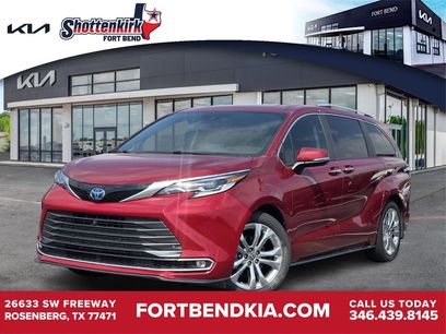 Used 2022 Toyota Sienna Platinum
