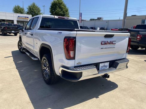 Used 2024 GMC Sierra 1500 Pro w/ Pro Value Package AWD/4WD image 39