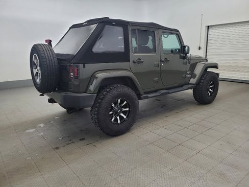 Used 2016 Jeep Wrangler Unlimited Sahara w/ Connectivity Group image 10