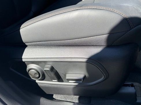 New 2026 Jeep Cherokee Limited image 28