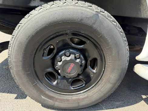 Used 2018 GMC Savana 2500 w/ Driver Convenience Package RWD image 21