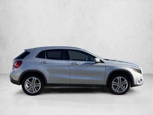 Used 2018 Mercedes-Benz GLA 250 image 4