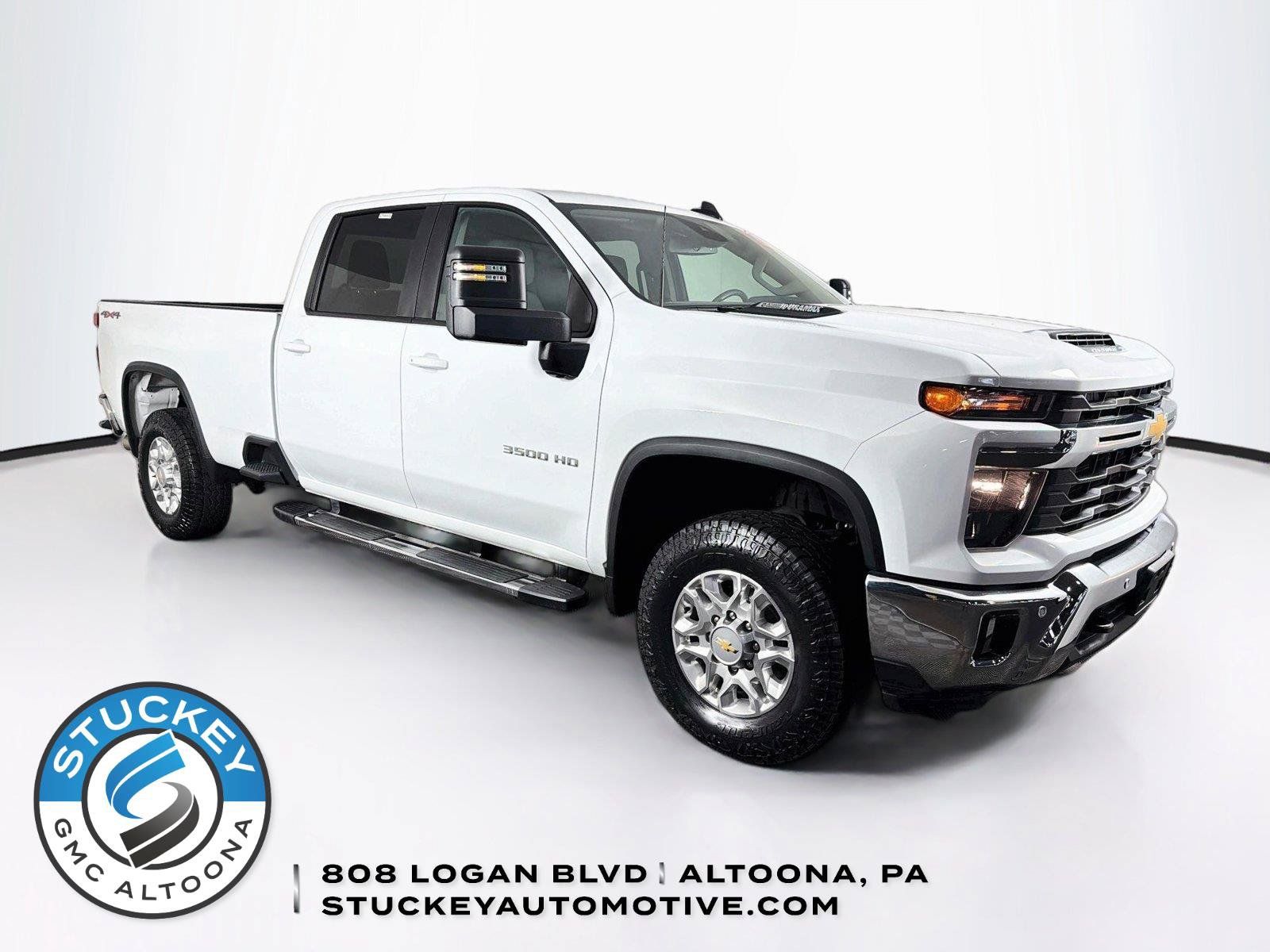 Used 2025 Chevrolet Silverado 3500 LT w/ Safety Package AWD/4WD image 1