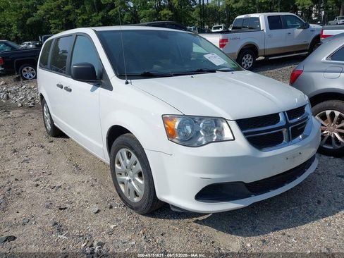 Used 2019 Dodge Grand Caravan SE w/ UConnect Hands-Free Group FWD image 1