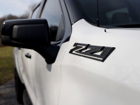 New 2025 Chevrolet Silverado 1500 LT Trail Boss w/ Convenience Package II image 19