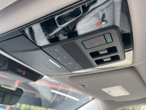 Used 2025 Mitsubishi Outlander SEL image 28