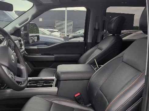 Used 2025 Ford F250 Lariat w/ Lariat Ultimate Package AWD/4WD image 12