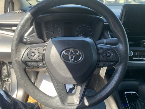 Used 2023 Toyota Corolla LE FWD image 16