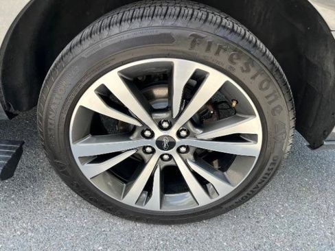Used 2020 Ford Expedition Platinum AWD/4WD image 42