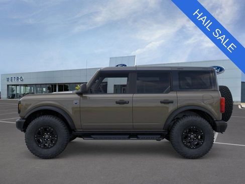 New 2026 Ford Bronco Big Bend w/ Black Diamond Package AWD/4WD image 3