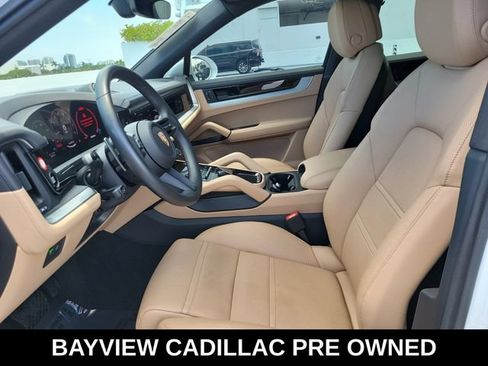 Used 2025 Porsche Cayenne Coupe AWD/4WD image 22