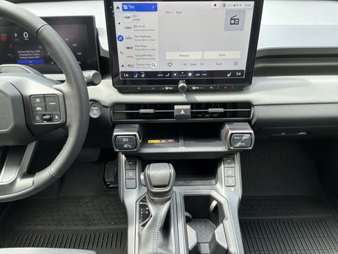 Used 2026 Toyota RAV4 XSE w/ Weather Package AWD/4WD image 30