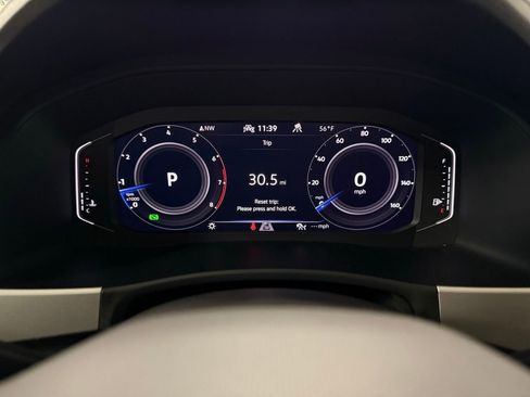 Used 2022 Volkswagen Atlas Cross Sport SE AWD/4WD image 10