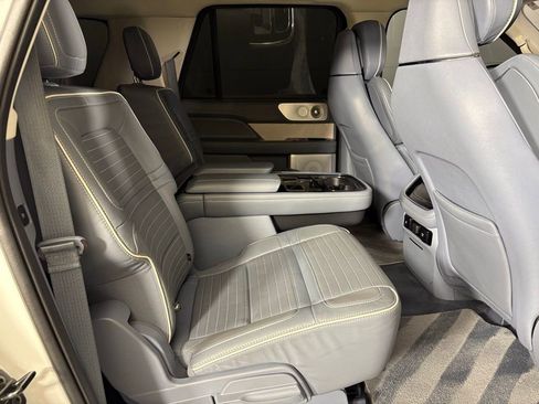 Used 2022 Lincoln Navigator L Black Label image 16