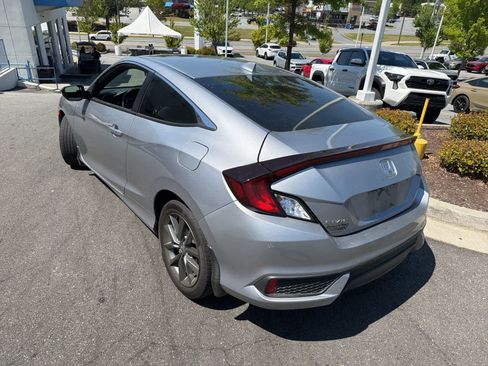 Used 2019 Honda Civic EX image 8