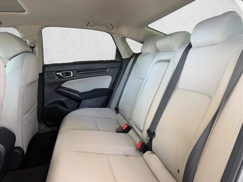Used 2022 Honda Civic EX image 10