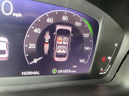 Used 2024 Honda Accord Touring image 12