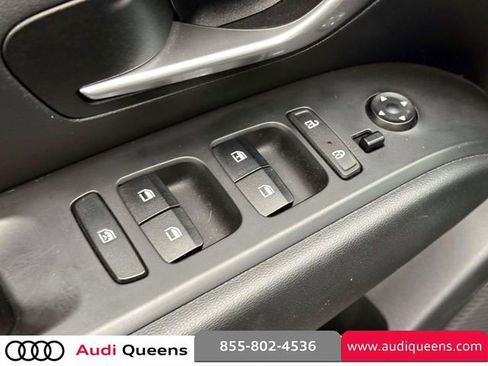 Used 2022 Hyundai Tucson SE AWD/4WD image 15